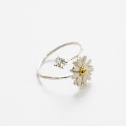 Silver White Daisy Flower Ring,adjustable..