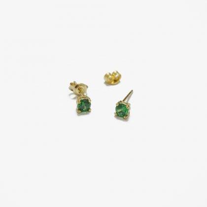 Emerald Cz Earrings,sterling Silver,4mm..