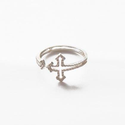 Silver Cross And Arrow Ring,sterling..