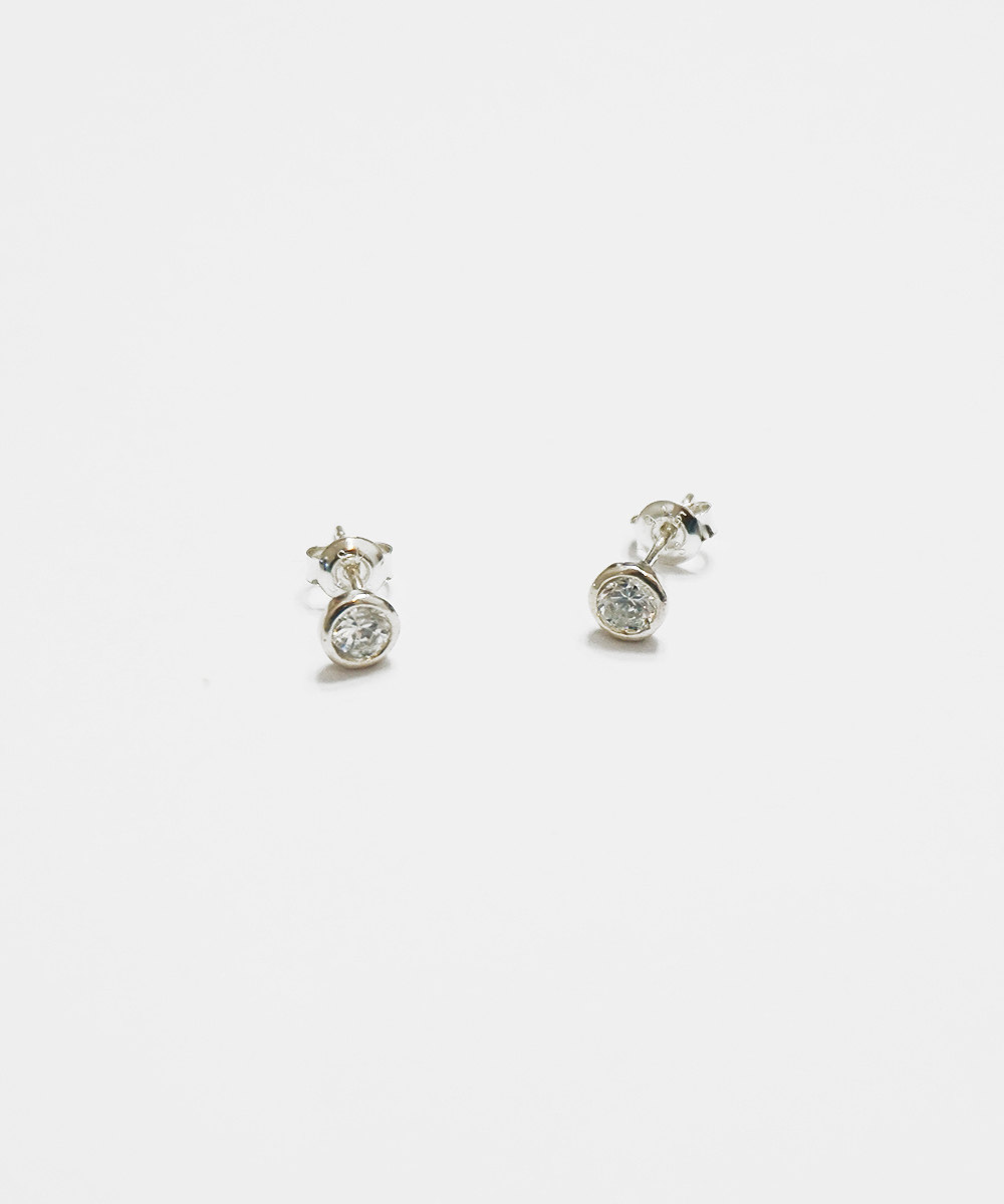 Winter White Bezel Earrings,sterling Silver,simple Earrings,minimal Earrings,delicate Earring,stud,wedding Gift,gift For Her,gift Idea,wge32
