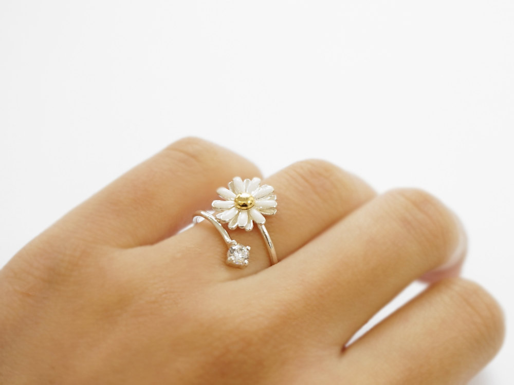 Silver White Daisy Flower Ring,adjustable Ring,knuckle Ring,sterling Silver Ring,stack Ring,jewelry,simple Ring,holiday Gift,flower,sgr81