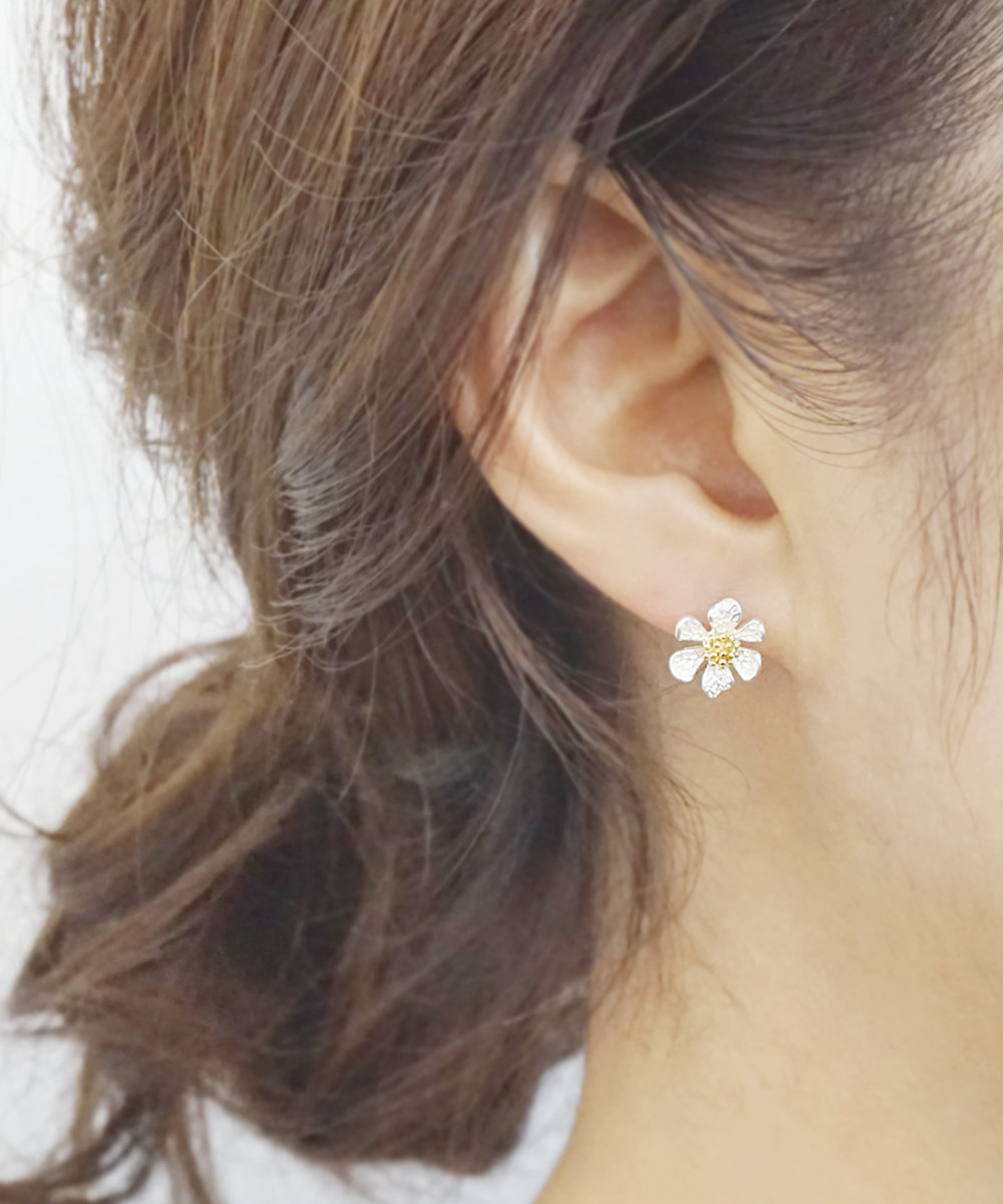 Silver Cherry Blossom Earrings,flower Jewelry,sterlingsilver,girl Earring,flower Charm,bridesmaids Gift,flower Stud,holiday Gift,gift Idea