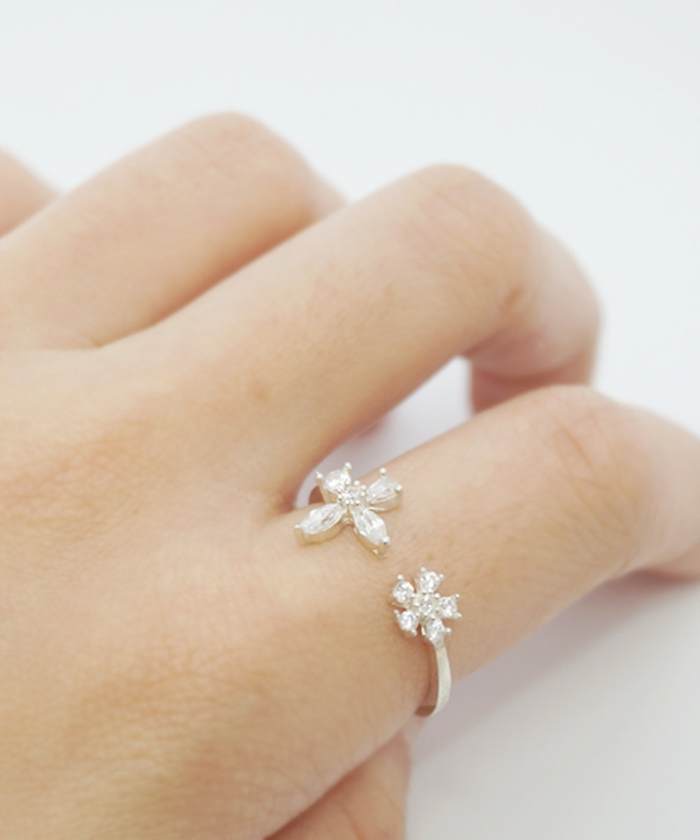 Dainty Flower Cz Ring,sterling Silver,eternity Ring,engagement Ring
